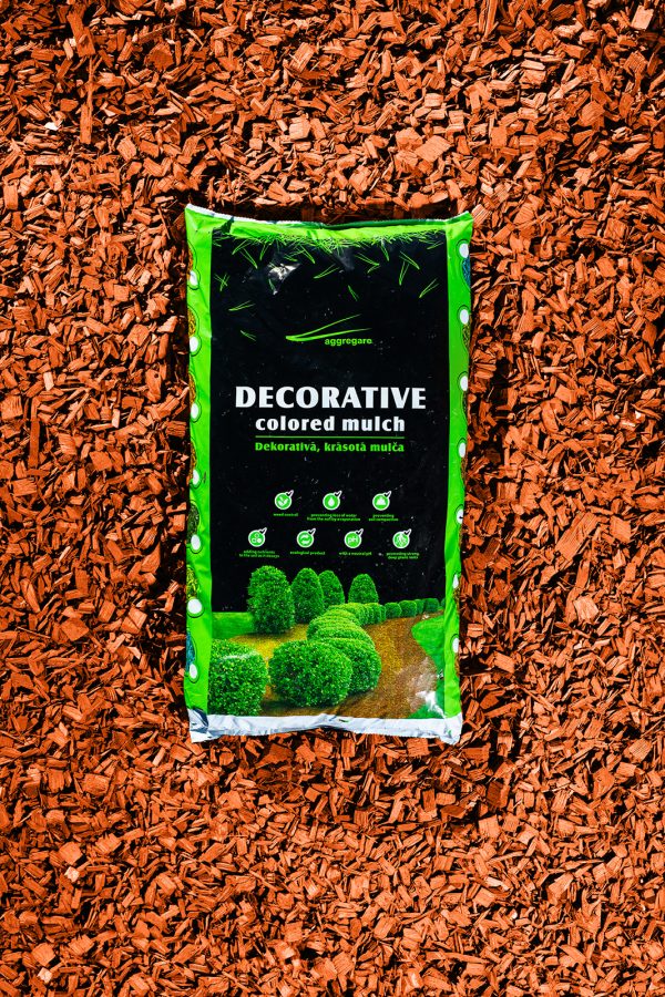 Colored wood chip mulch (20-40mm) – Orange