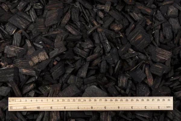 Colored wood chip mulch (20-40mm) – Black
