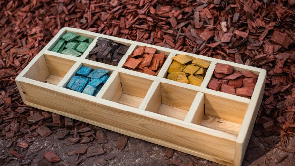 Colored wood chip mulch (20-40mm) – Brown